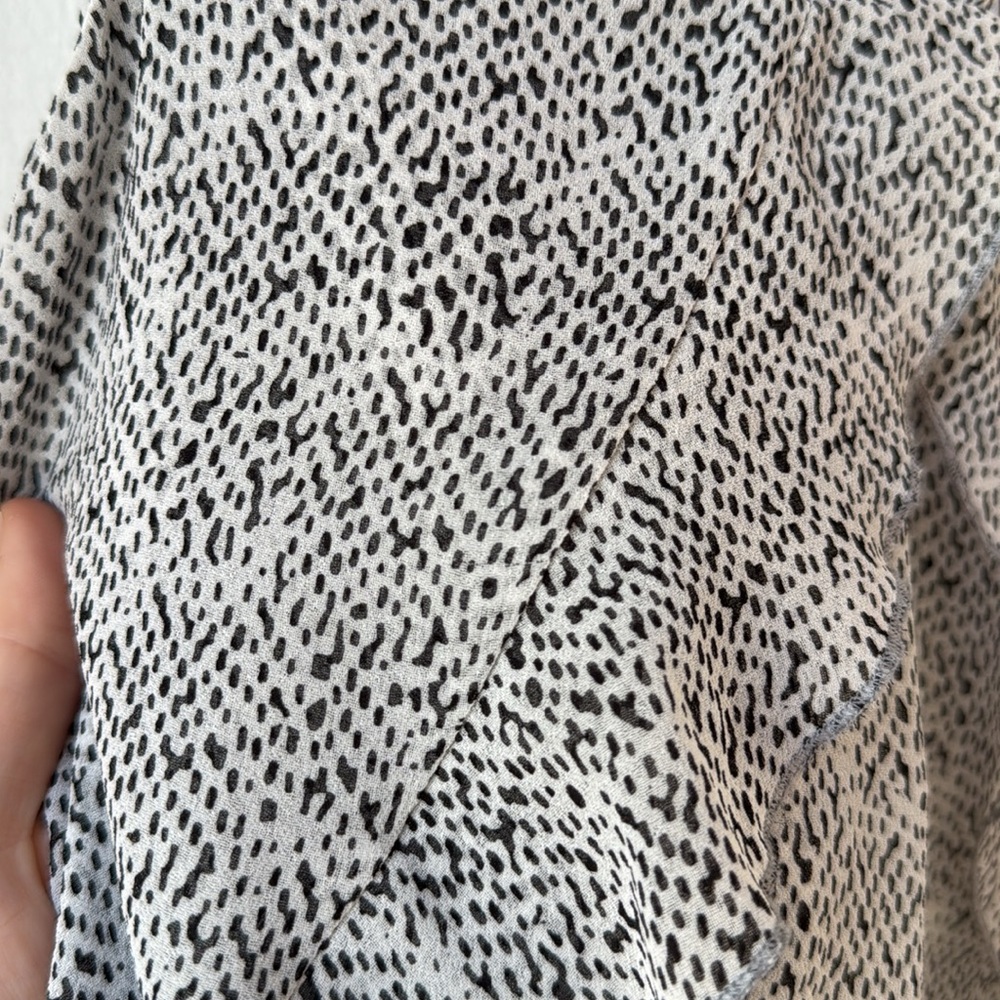 Cabi Flutter Strappy V Neck Top 5359 Black Grey Dot Cami S - Picture 8 of 10